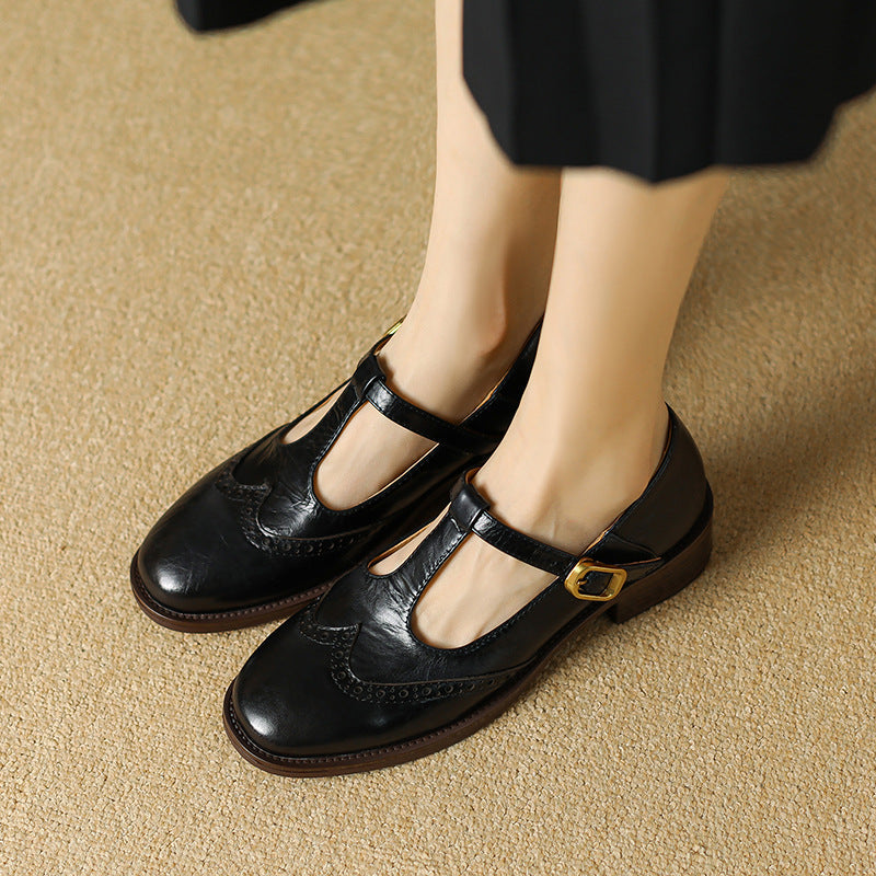 Veraperle zapatos Mary Jane en negro puestos, foto del proveedor